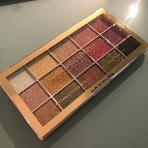 Makeup Revolution Eyeshadow Palette